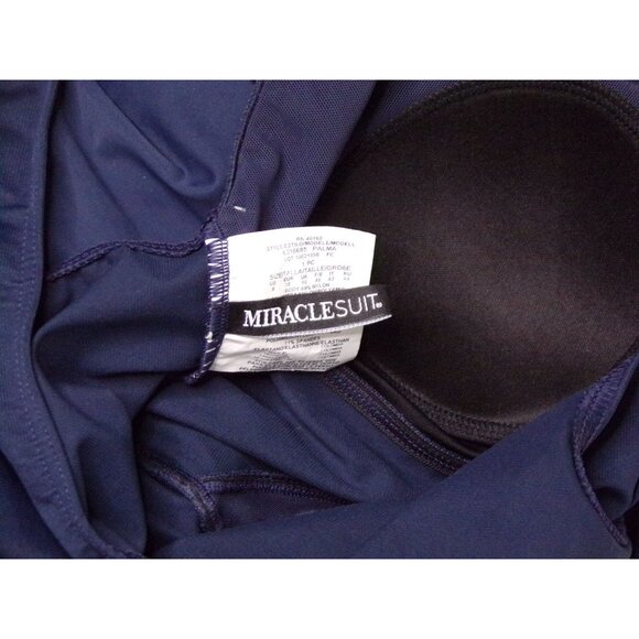 🆕 MIRACLESUIT Palma Illusion Slimming One Piece Swimsuit 8 Navy Blue - Picture 11 of 11